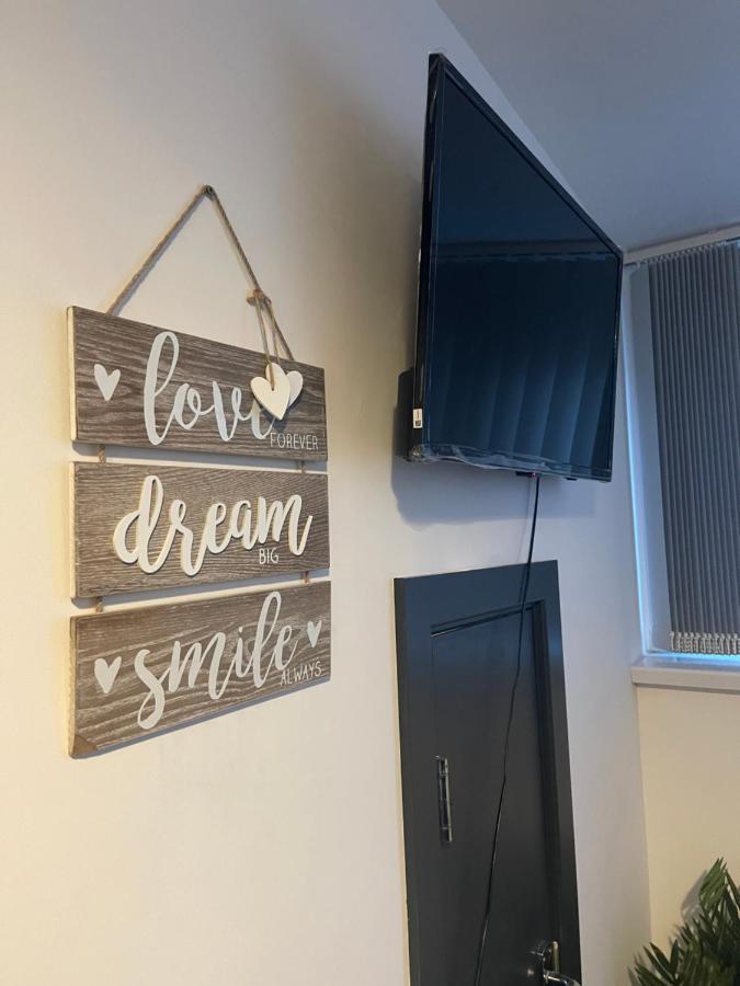 Elegant Studio1 Netflix Bathroom Close To Beach Свонсі Екстер'єр фото