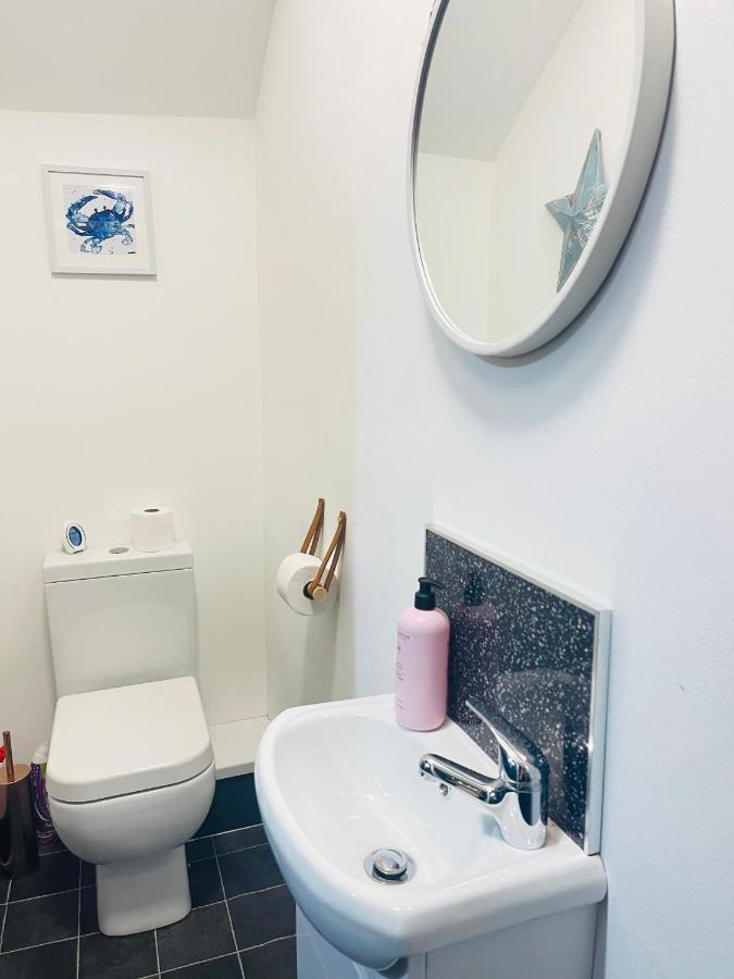 Elegant Studio1 Netflix Bathroom Close To Beach Свонсі Екстер'єр фото