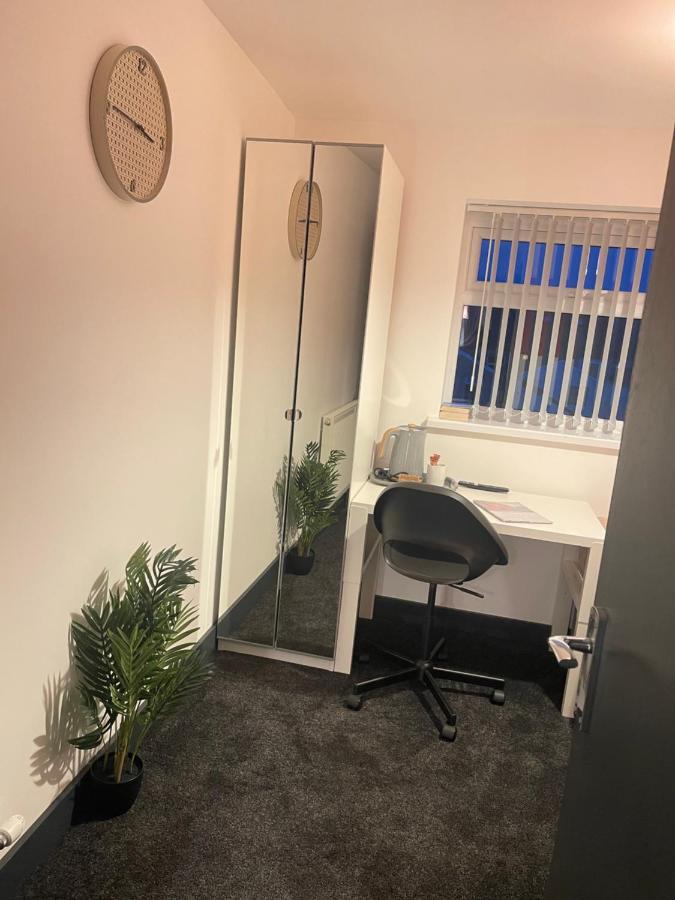 Elegant Studio1 Netflix Bathroom Close To Beach Свонсі Екстер'єр фото